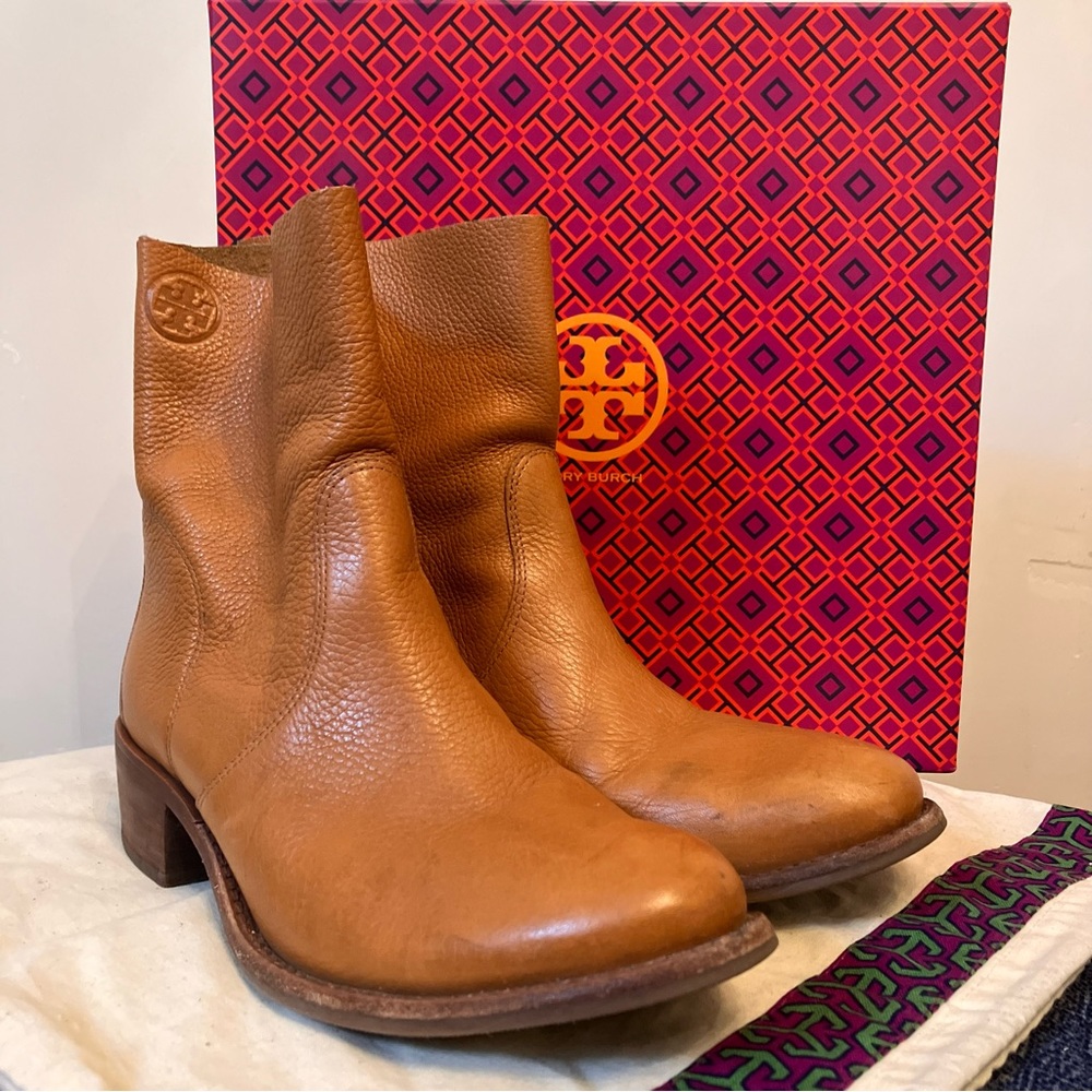 Tory Burch Siena Bootie Light Tan US 8